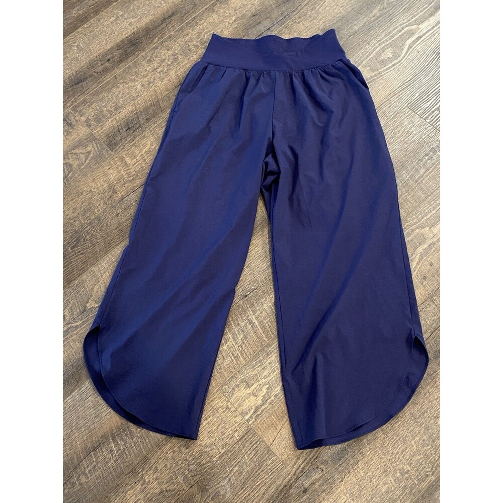 Halara Breezeful Small High Waisted Crossover Crop Athletic wide leg moon Pants